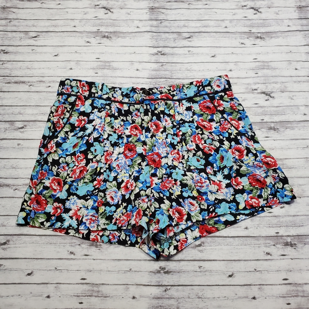 5/$25 High-Rise Shorts 12 30 Dutch Designer